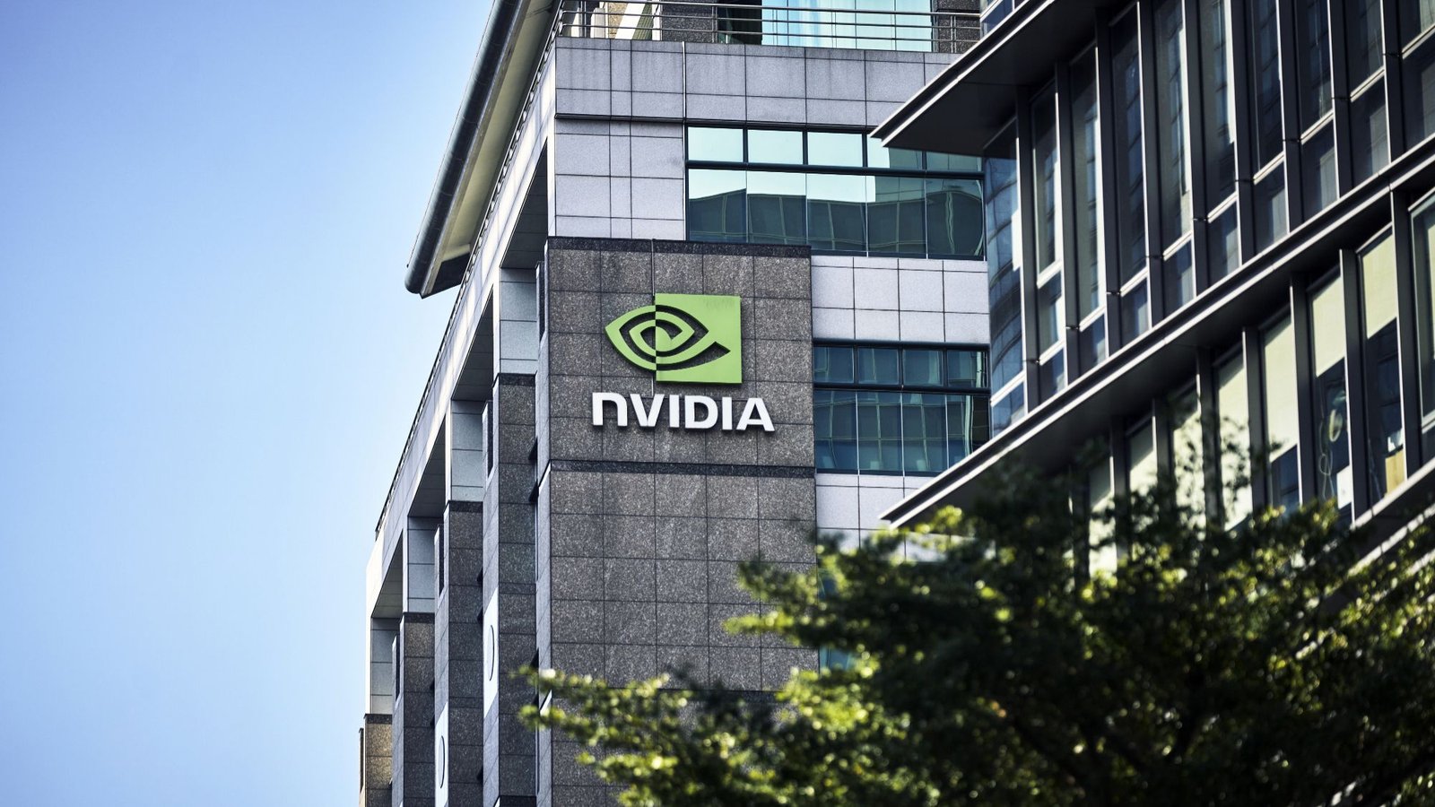 Tayvan, NVIDIA B300 GPU'larının Çin'e kaçak ihracatı için 9 kişiyi suçladı